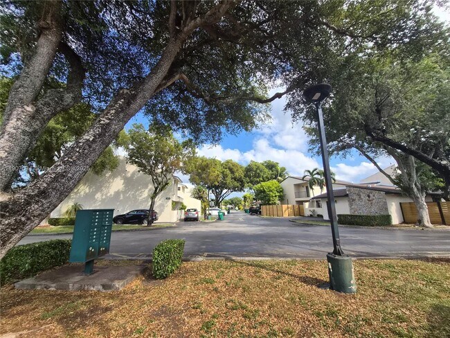 Building Photo - 10904 SW 72nd St