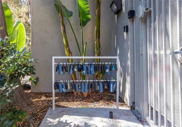 Building Photo - 2400 Scholarship