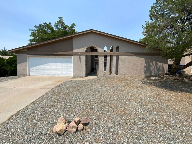 Primary Photo - 3 Bedroom Single Story Home Available Near...