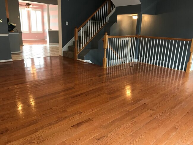 Building Photo - 205 Tilden Way