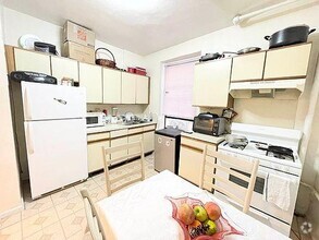 Building Photo - 1 bedroom in BRONX NY 10463