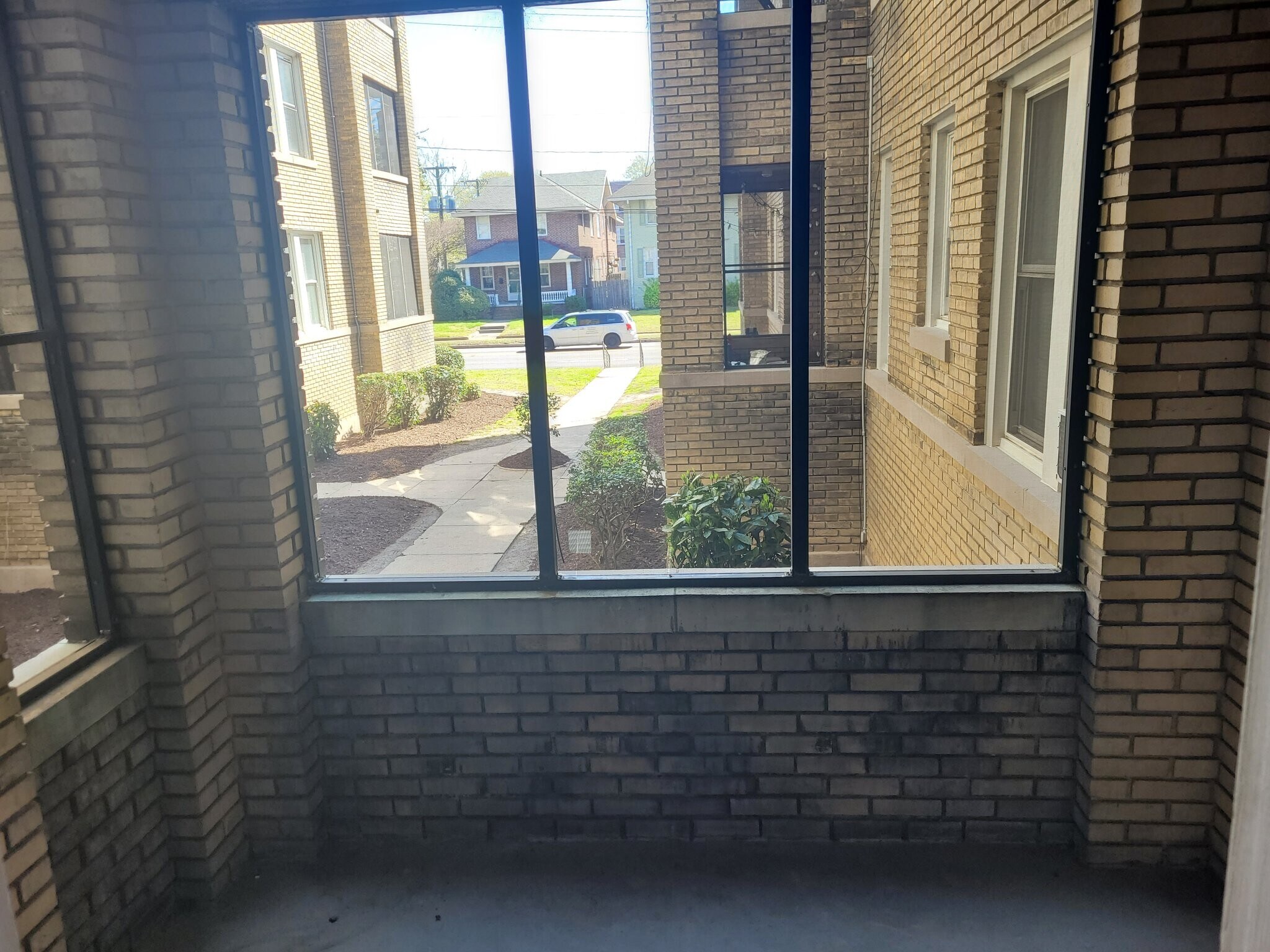 Building Photo - 1611 Hampton Blvd