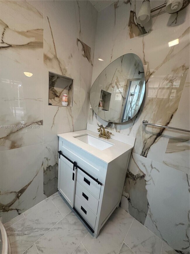 Building Photo - 7606 Embassy Blvd