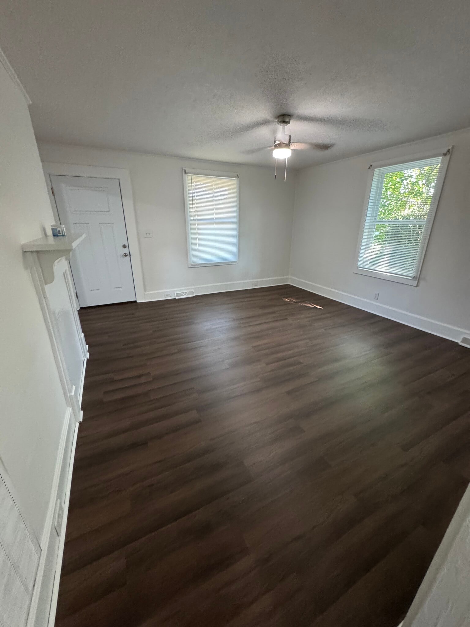 Living room - 30 Renfrew Ave