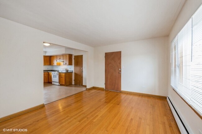 Building Photo - 5700 W 35th St
