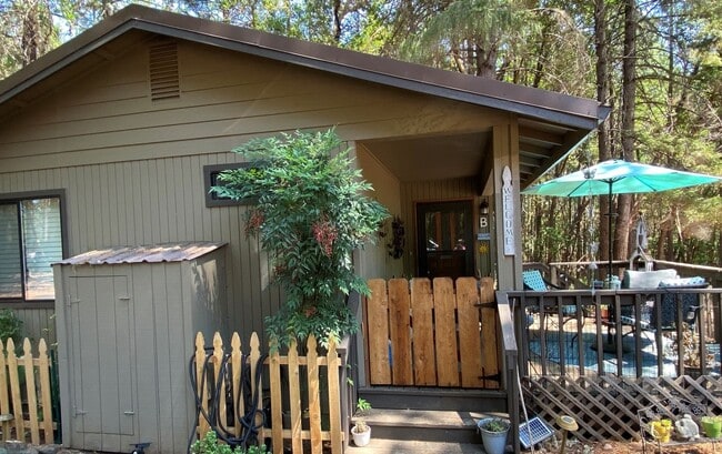 Primary Photo - LOVELY 2 BEDROOM COUNTRY HOME FOR RENT