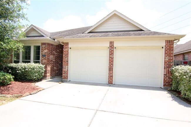 Building Photo - 27431 Rebecca Field Ln