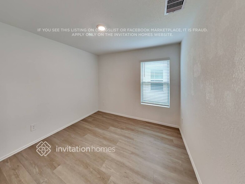 Building Photo - 18819 Charter Elm Dr