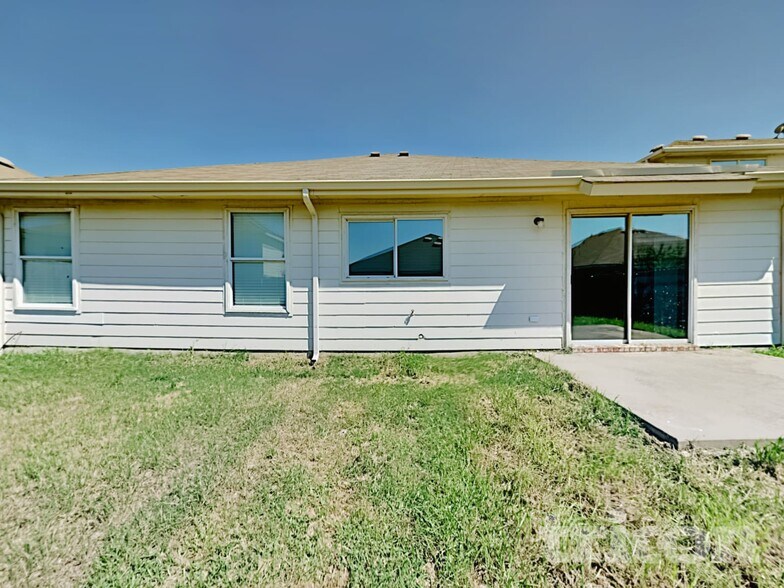 Building Photo - 135 Jefferson Dr