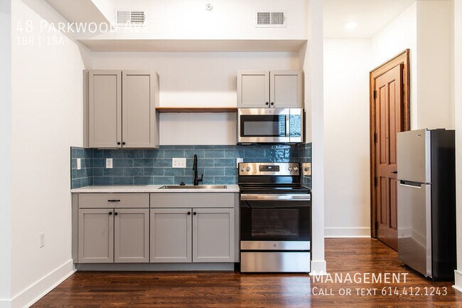 Building Photo - 48 Parkwood Ave