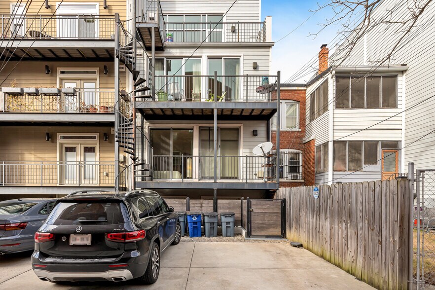 Building Photo - 1476 Harvard St NW