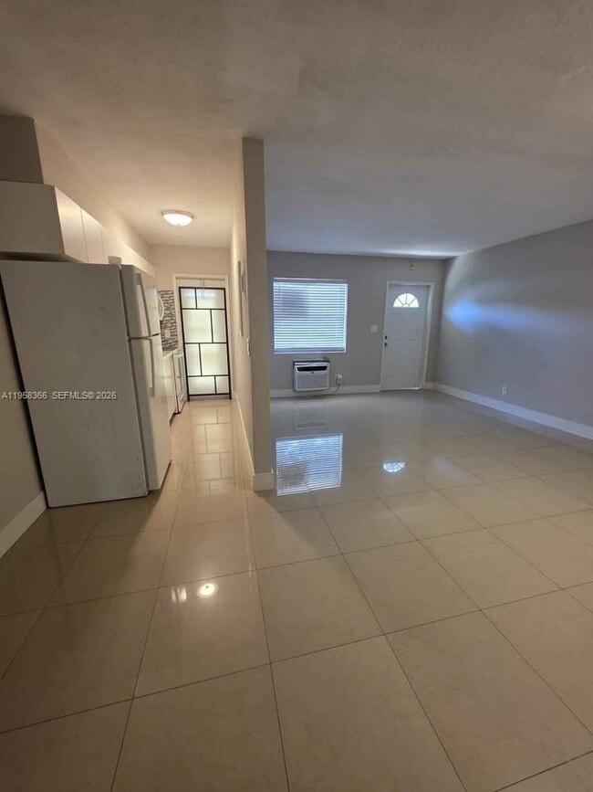 Building Photo - 2621 Grant St