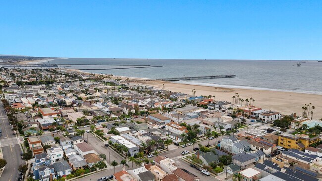 Building Photo - 124-126 4th Street Duplex