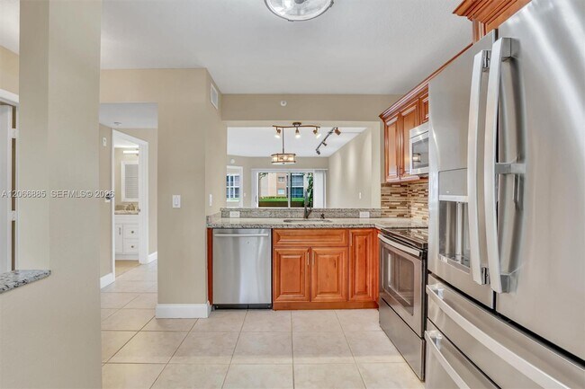 Building Photo - 9537 Weldon Cir