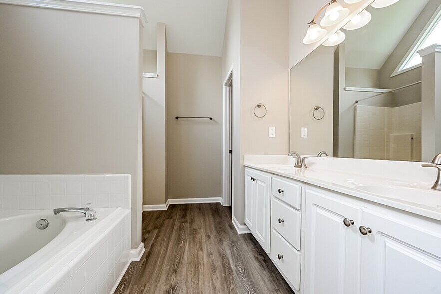 Building Photo - 472 Haven Ridge Dr