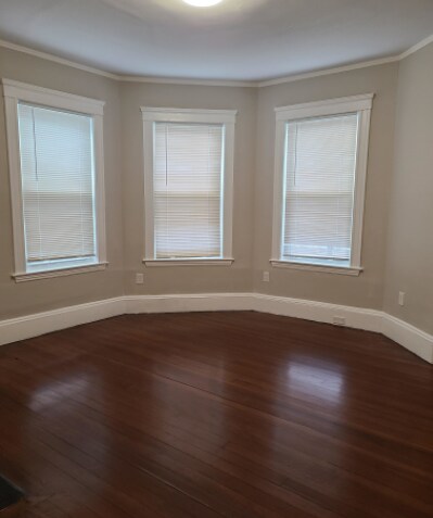 Building Photo - 724 Parker St