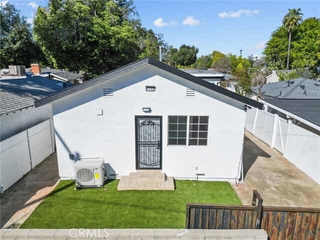Building Photo - 5732 Stansbury Ave