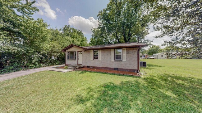 Building Photo - 408 Lealand Ln