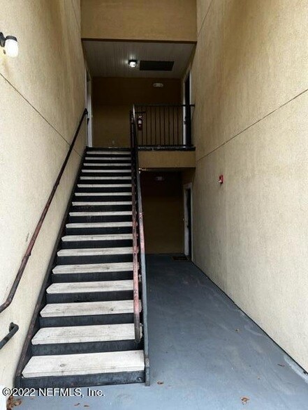 Building Photo - 3610 Kirkpatrick Cir