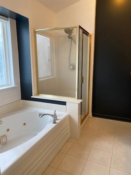 Building Photo - 111 Tyne Dr