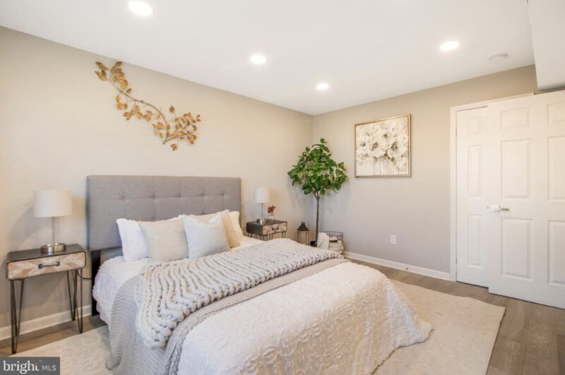 Building Photo - 1149 Summit St NE