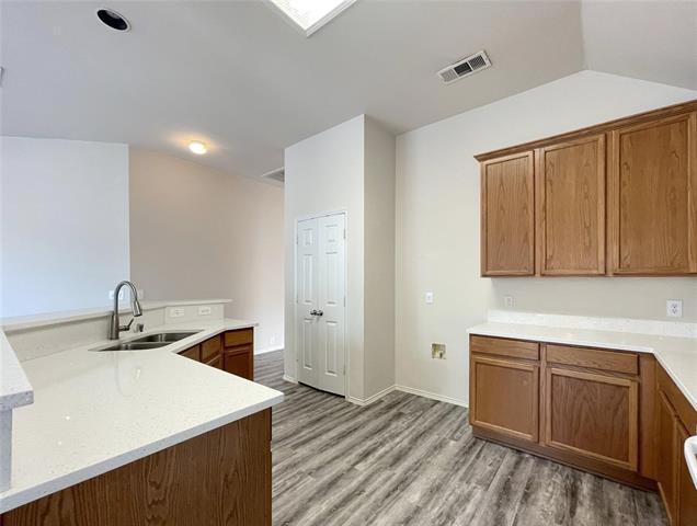 Building Photo - 1004 Southfork Dr