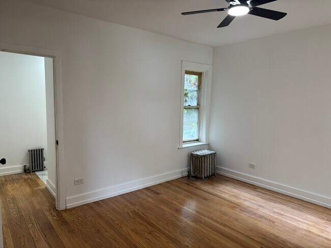 Building Photo - 7301 S Constance Ave