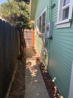 side yard - 1079 Coronado Ave