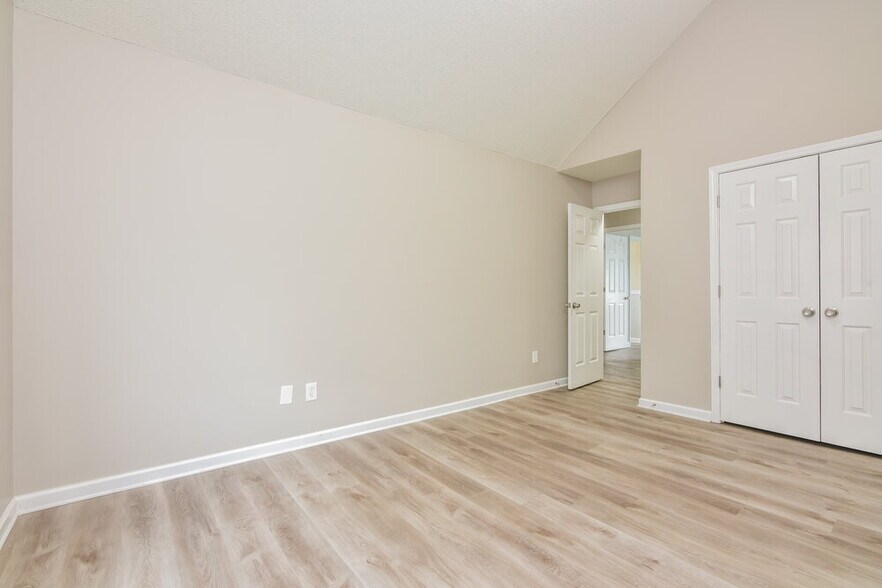Building Photo - 3547 Spring Shoals