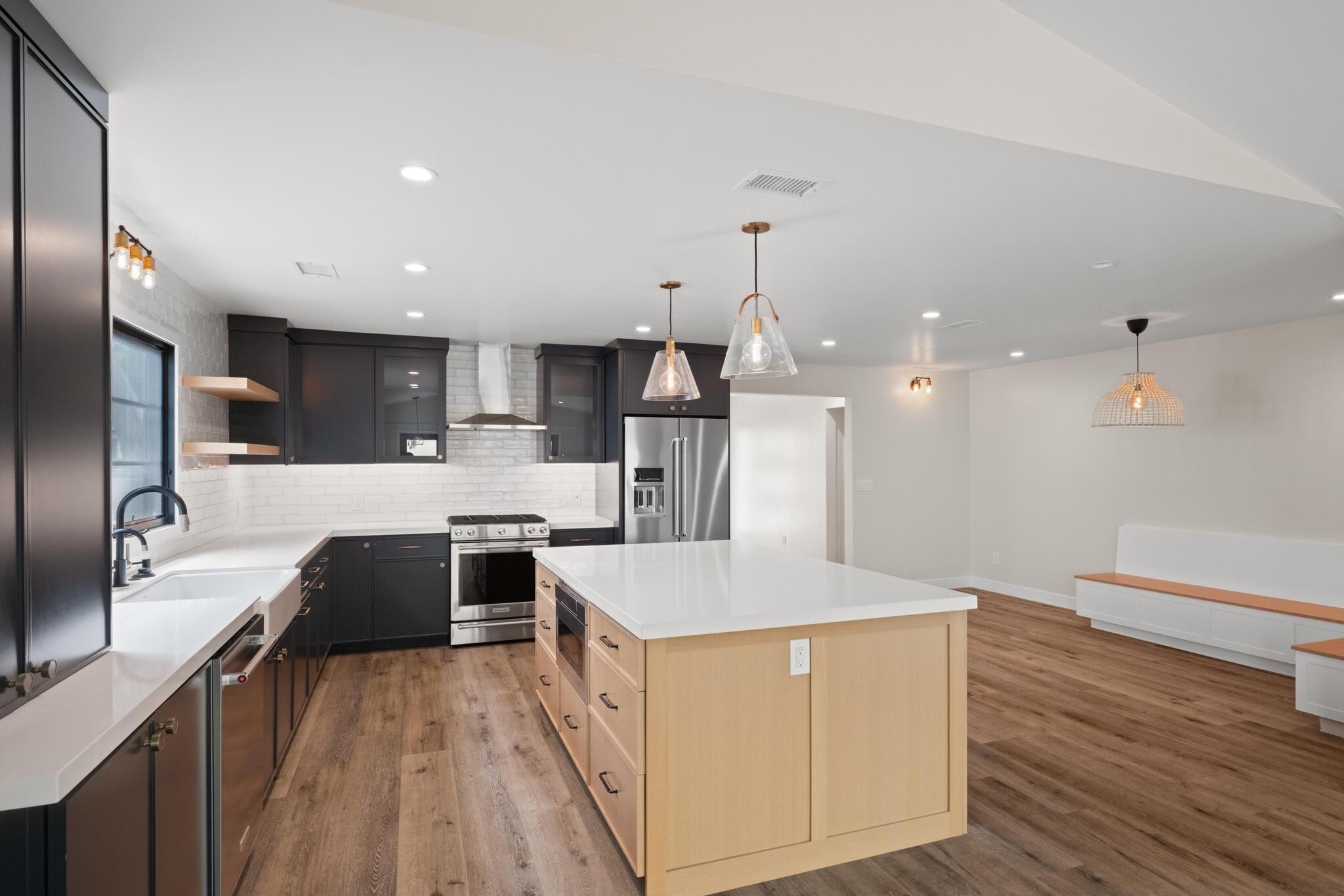 Building Photo - 2726 Andreo Ave
