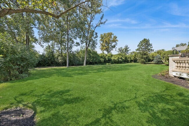 Building Photo - 9200 Falling Waters Dr W