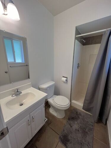 Building Photo - 5545 Hew Wood Dr