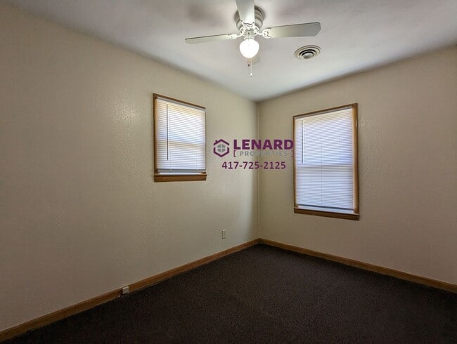 Building Photo - 3 Bedroom Home Ready for Move In!