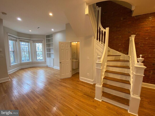 Building Photo - 19 T St NE