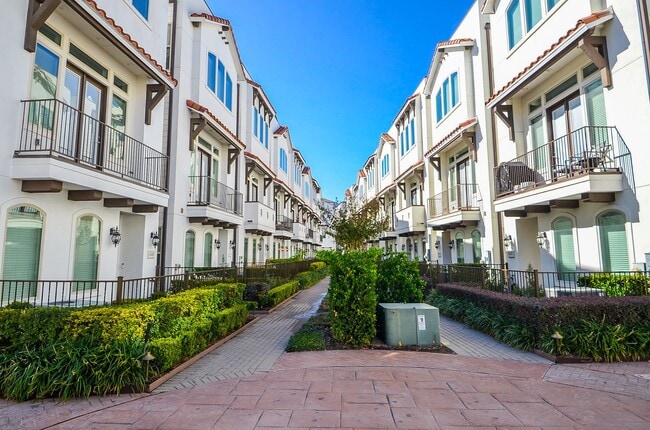 Building Photo - 1245A Bonner St