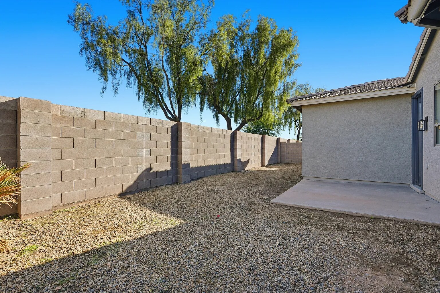 Building Photo - 5185 S Eileen Dr