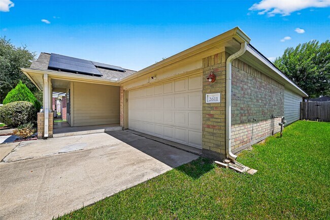 Building Photo - 2611 Floral Bloom Way