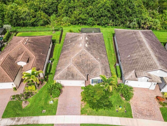 Building Photo - 20765 Swallowtail Ct