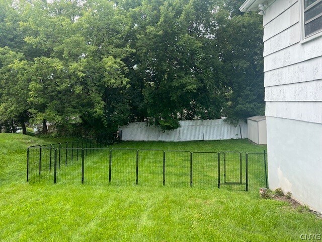 Building Photo - 904 Crawford Ave