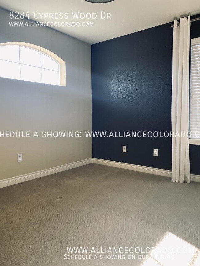 Building Photo - 8284 Cypress Wood Dr