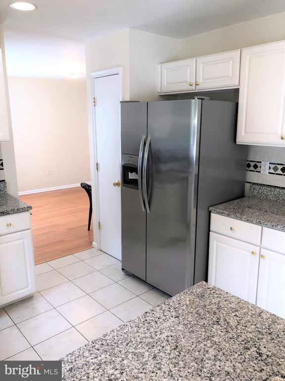 Building Photo - 30 Richards Rd