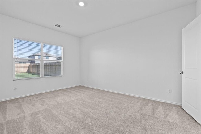 Building Photo - 105 Allegro Dr