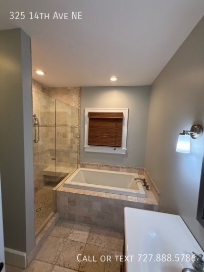 Building Photo - 325 14th Ave NE