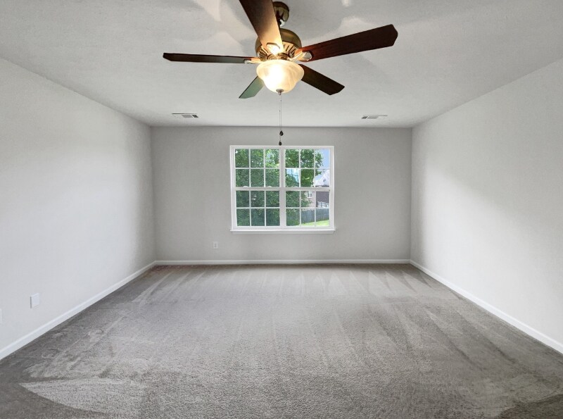 Building Photo - 102 Privett Ct