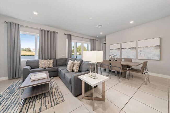 Building Photo - 7740 Sandy Ridge Dr