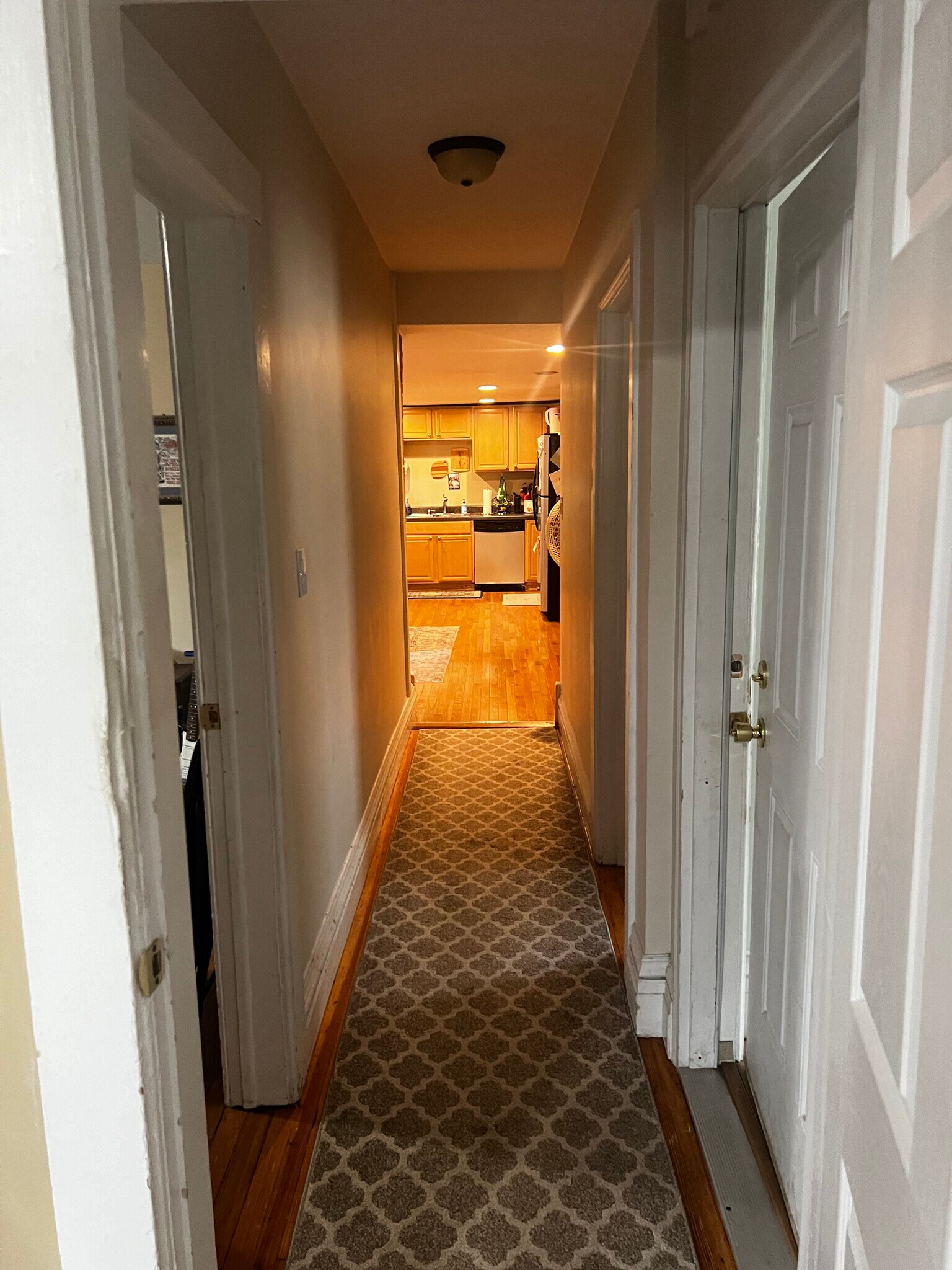 Building Photo - 147 Woodlawn Ave