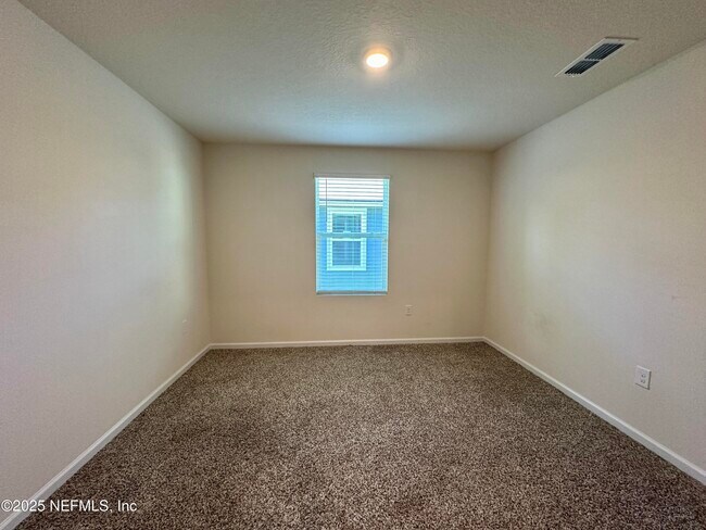 Building Photo - 3330 Lawton Pl