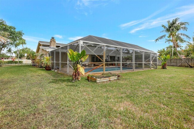 Building Photo - 5320 SW 21st Ct