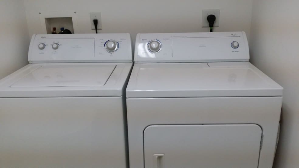 laundry - 2055 S Atlantic Ave