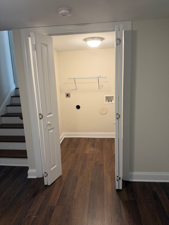 Building Photo - East Brainerd